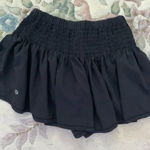 Lululemon flowy shorts
